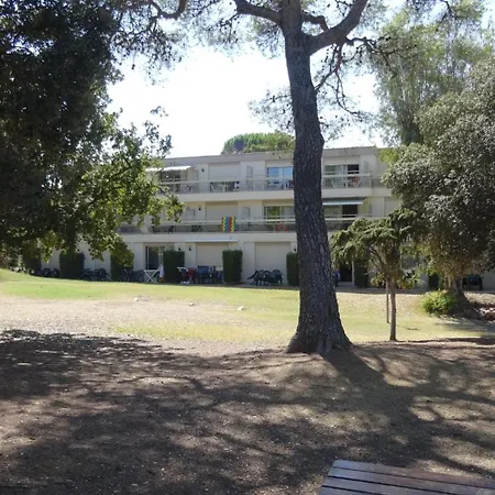 アパートホテル Maeva Clubhotel Raphael Saint-Raphaël